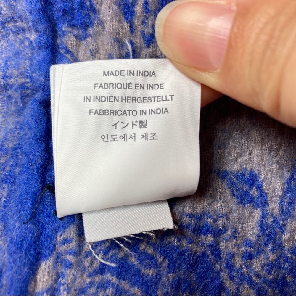 J. Crew Boiled 100% Wool Scarf Wrap Blue Gray OS - Picture 9 of 10
